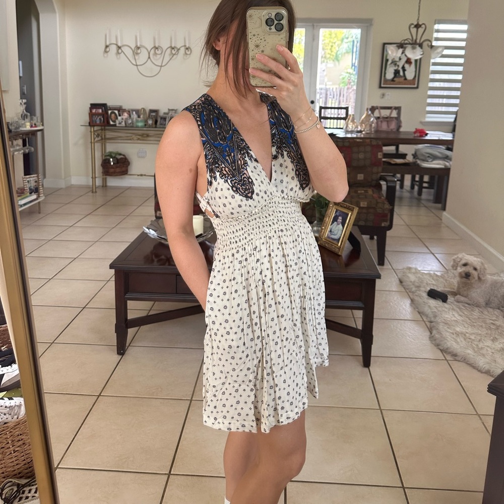 -everyday dress; flowy fit; comfortable wear